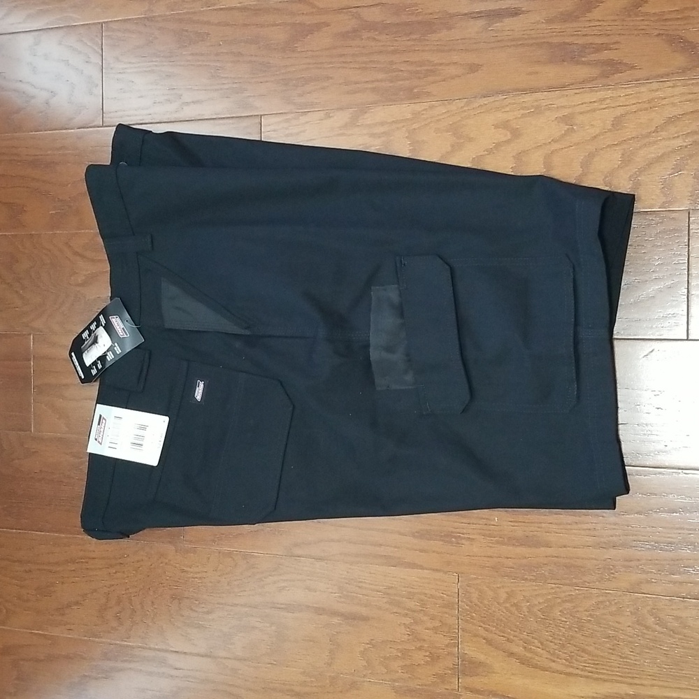 NEW! Genuine Dickies Black 11” Ripstop Ultimate Cargo Shorts Sz 42 NWT - Picture 7 of 10